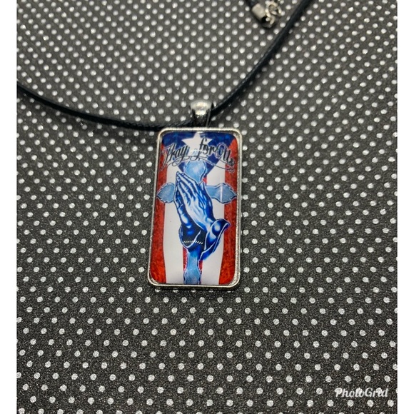 Necklace With Steel Plated Glass Cabochon Choker - Picture 2 of 5